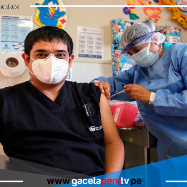 Covid-19: 15 de octubre iniciará aplicación de tercera dosis de vacuna a personal de salud