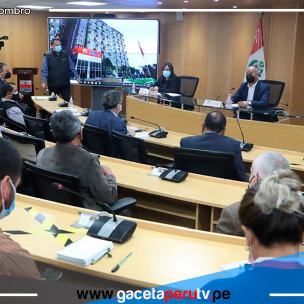 Transportistas de Lima y Callao se reúnen con ministros