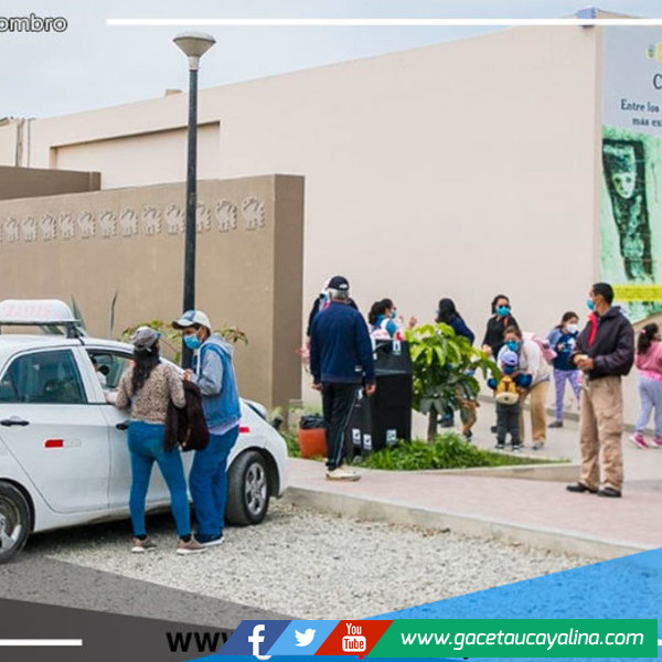 Cerca de 1,000 turistas disfrutaron de atractivo programa cultural en Chan Chan