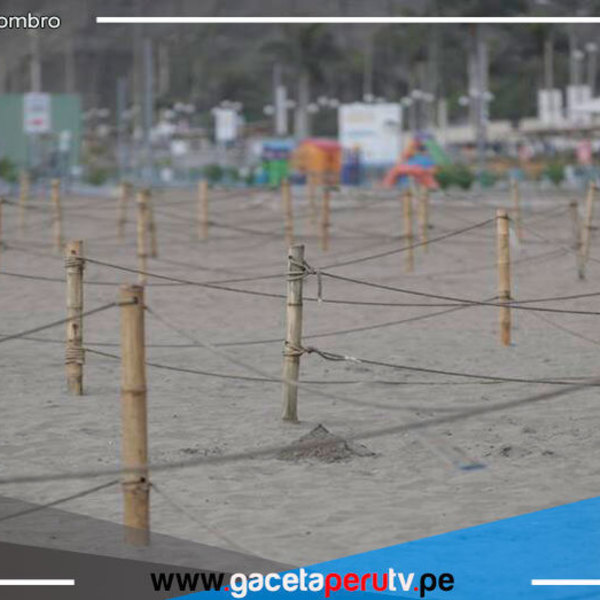 Retiran a bañistas por presunta alerta de Tsunami