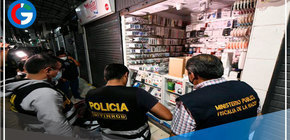 Las Malvinas: Allanan más de 100 puestos e incautan celulares robados