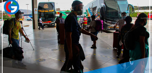 Desde hoy mayores de 40 años deben acreditar dosis de refuerzo 