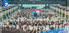 La "ciudad iPhone" de China, entra en confinamiento tras violentas protestas