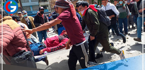 Dos fallecidos y al menos 10 heridos en enfrentamientos de la población con la Policía en Andahuaylas