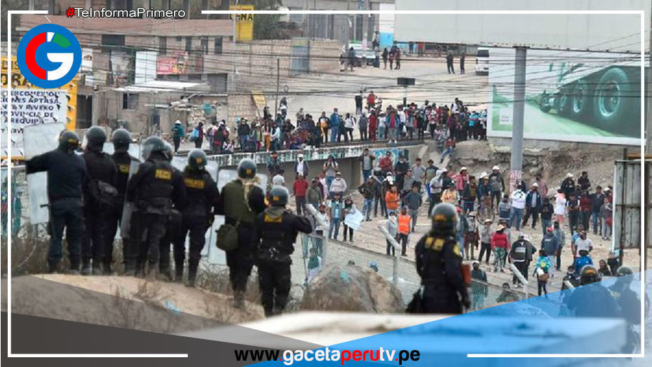 Van siete los fallecidos, 119 policías heridos y ataques a sedes de Fiscalía y medios de comunicación en Lima