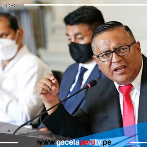 Colegio Médico exige renuncia del ministro de salud Hernán Condori