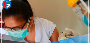 Más mujeres cuentan con seguro de salud y educación superior 