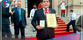 Detenido por caso Los Tiranos del Centro, recibe distinción en Palacio