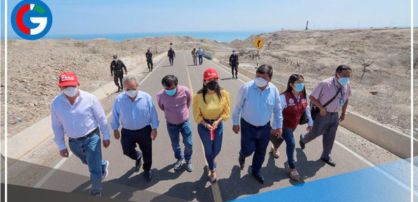 Inauguran más de 6 kilómetros de pista asfaltada y un colegio en Piura 