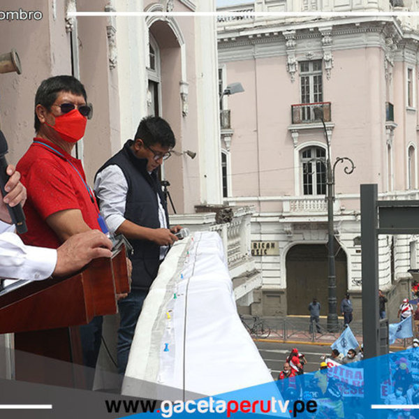 Castillo insiste al Congreso sobre consulta por una nueva Constitución en mensaje por el Día del Trabajador