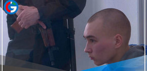 El soldado ruso juzgado en Ucrania dice a una mujer que "siente" haber matado a su marido