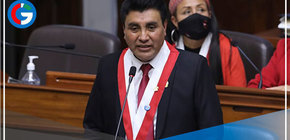Óscar Zea renunció a la bancada de Perú Libre
