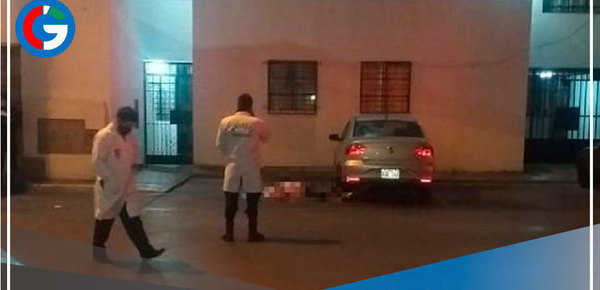 Asesinos mataron a un joven de once balas e hirieron gravemente a una mujer