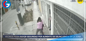 En plena luz del día una mujer fue asaltada en la puerta de su casa