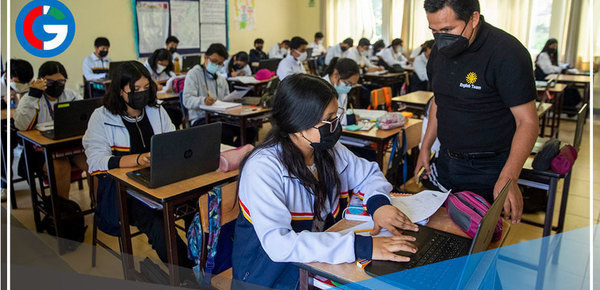 Lanzan concurso escolar que premiará con smartphones a ganadores