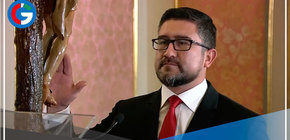 Presentan una moción de censura contra el ministro Geiner Alvarado