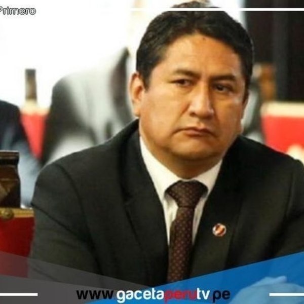 Vladimir Cerrón es absuelto de acusaciones por colusión en el caso del hospital de Huancayo