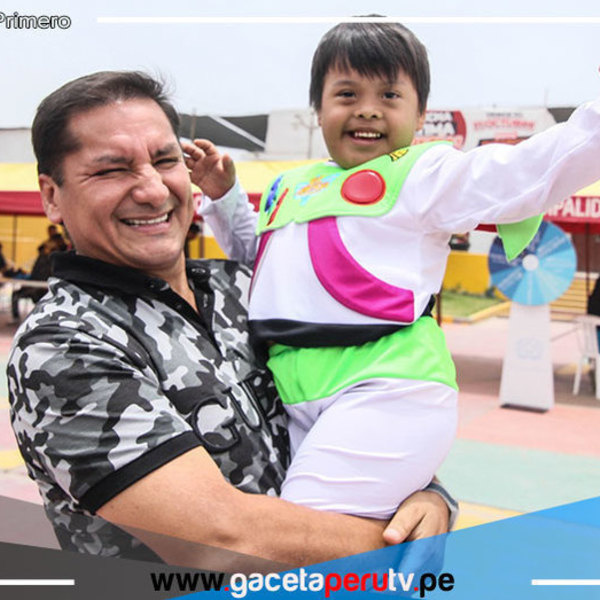 Alcalde de Comas encabeza emotivo pasacalle por el Día de la Persona con Discapacidad