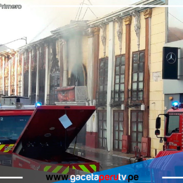 Fuerte incendio en discoteca deja más de 13 muertos 