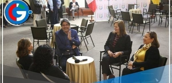 Vecinos de Miraflores participaron en undécima edición de “Conversando con Carlos” en el Palacio Municipal