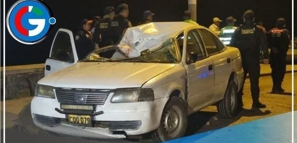 Mujer pierde la vida tras deslizamiento de rocas en la Costa Verde