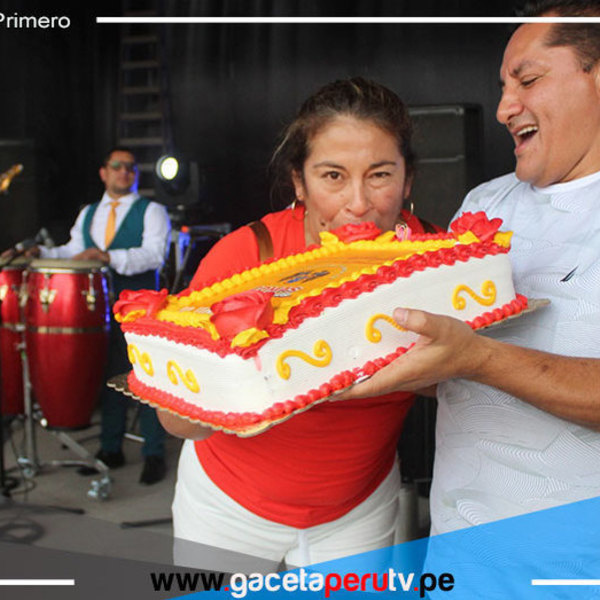 Alcalde de Comas rinde homenaje a trabajadores municipales con jornada de diversión y deporte