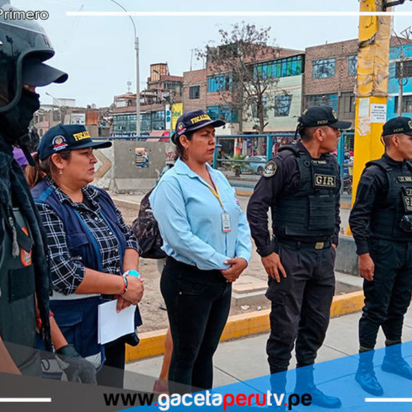 Fiscalizadores de Carabayllo Fallan en Controlar Comercio Ambulatorio en la Av. Universitaria
