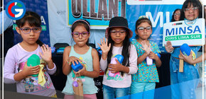 Entregan gratuitamente lentes correctores a niños de Lima sur