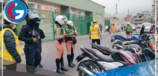 Inspectores de tránsito de Comas sancionan a vecinos transportistas por estacionamiento ilegal