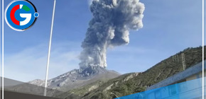 Aumenta el nivel de alerta del Volcán Ubinas a naranja tras la emisión de cenizas que se elevan a más de mil metros sobre su cráter.