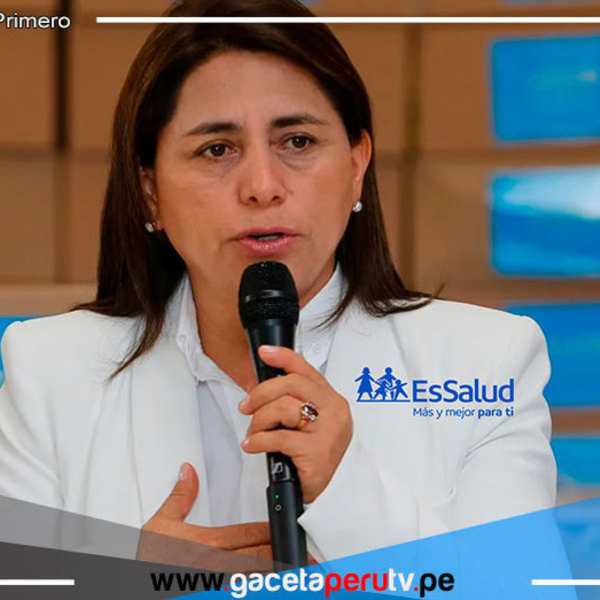 Ministro de Trabajo solicita renuncia de presidenta ejecutiva de EsSalud 
