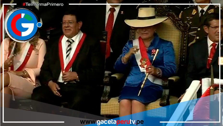 Presidenta Dina Boluarte Sorprende En Desfile Militar Al Usar Sombrero ...