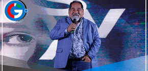 Ramón García recibe homenaje por trayectoria profesional