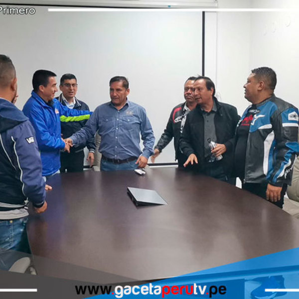 Alcalde de Comas Aborda Temas Clave con Empresarios de Motos y Mototaxis
