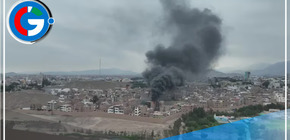 Enorme Incendio Devasta Edificio en San Miguel, cerca del Parque de Las Leyendas