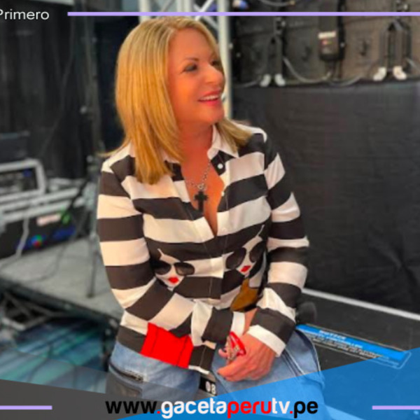 La Doctora Ana María Polo brinda su respaldo a los creadores de contenido digital en el evento CREAcon 2023