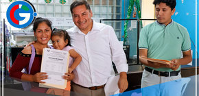 Municipalidad distrital de Comas consolida la seguridad jurídica: Entrega de certificados a familias de "Las Palmeras"