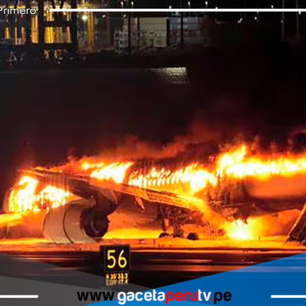 Confirman 5 fallecidos en choque de aviones en el aeropuerto de Tokio, en Japón