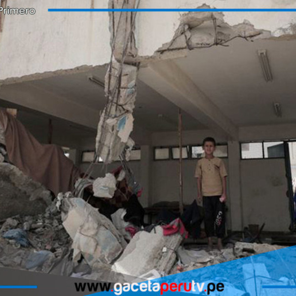Israel bombardea escuela con refugiados en Nuseirat: al menos 17 muertos
