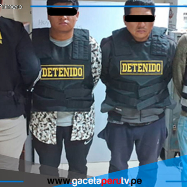 Policías encubiertos extorsionaban a vendedores de drogas 