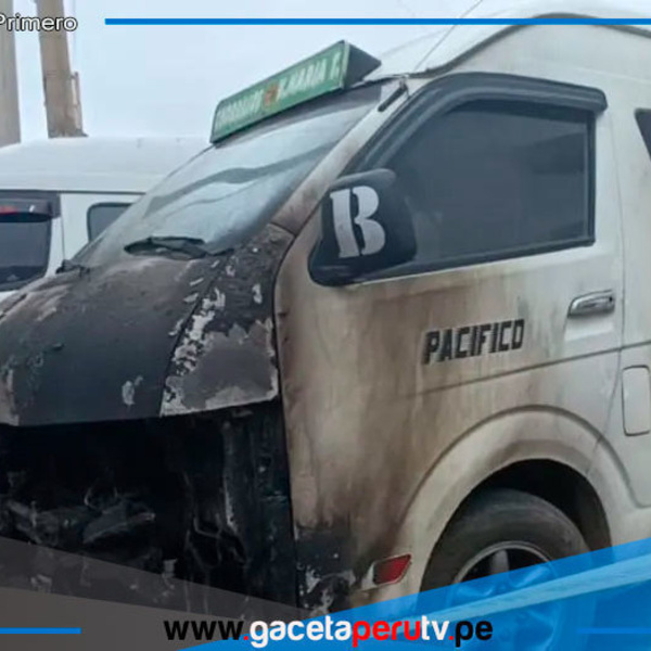 Incendian combis estacionadas en el distrito de Chorrillos
