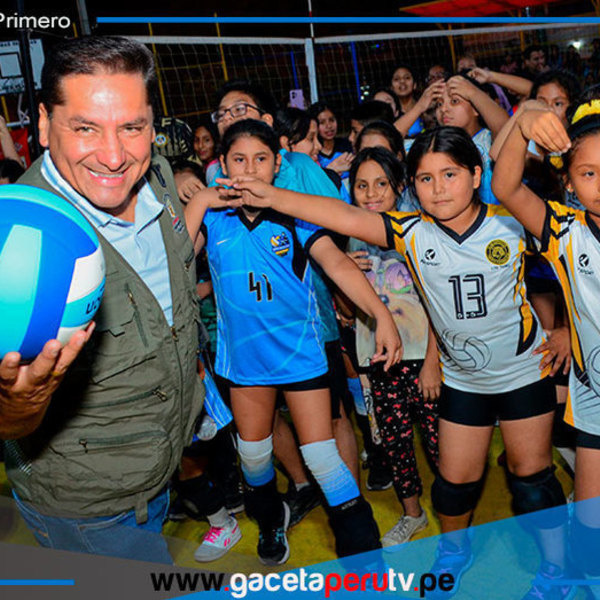 Campeonato de vóley fomenta integración en Comas