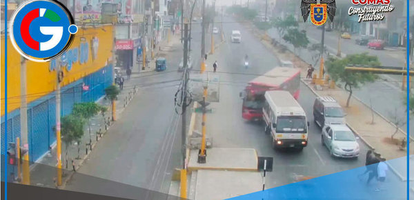 Quince heridos tras choque entre bus y custer en Comas