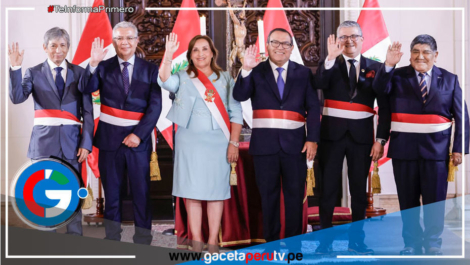 Juramentan nuevos ministros en ceremonia presidida por Dina Boluarte