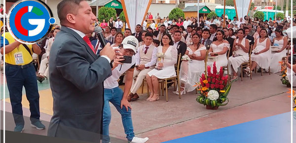 Alcalde Ulises Villegas Rojas une 81 parejas en Ceremonia Inolvidable en Comas