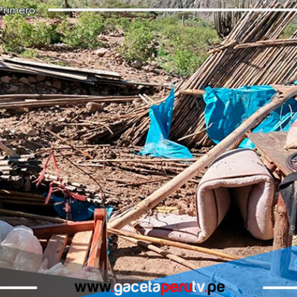 Huancavelica: huaico obliga a pobladores de Lamarí dejar sus viviendas dañadas 