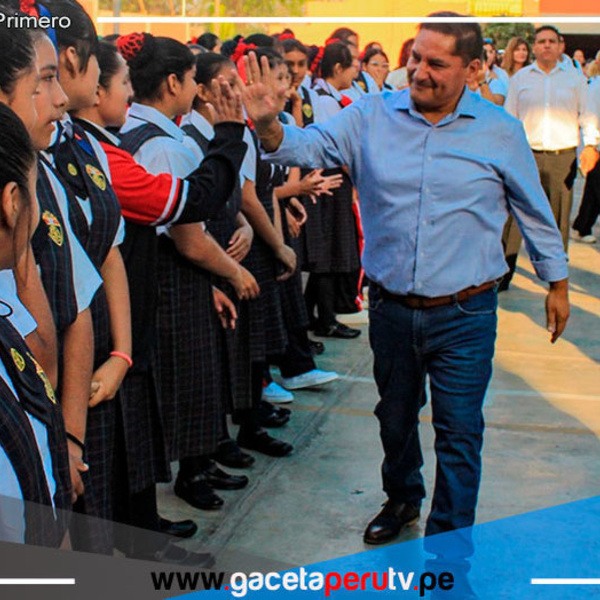 Alcalde Ulises Villegas Inaugura Ciclo Escolar en Tres Emblemáticas Instituciones Educativas de Comas