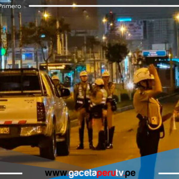 Dos estudiantes mueren tras ser atropelladas por camioneta que invadió carril del Metropolitano