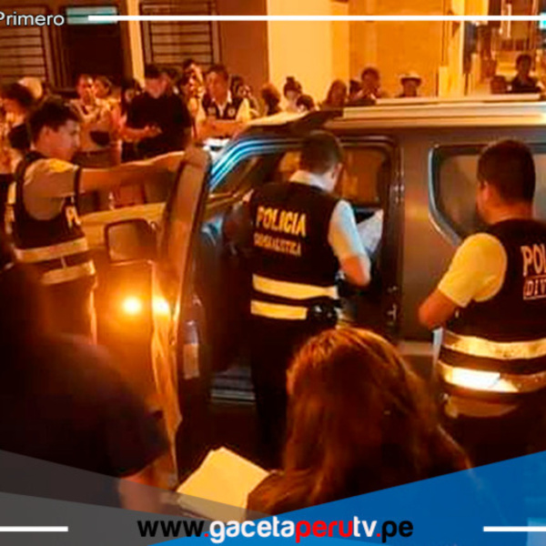 Mujer asesina a hombre al creer que era extorsionador mientras le entregaba flores