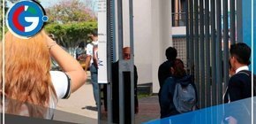 ¿Los colegios pueden prohibir no llevar un peinado en específico?